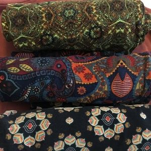 ((SOLD)) Lot of 3 Bundle LuLaRoe Leggings OS